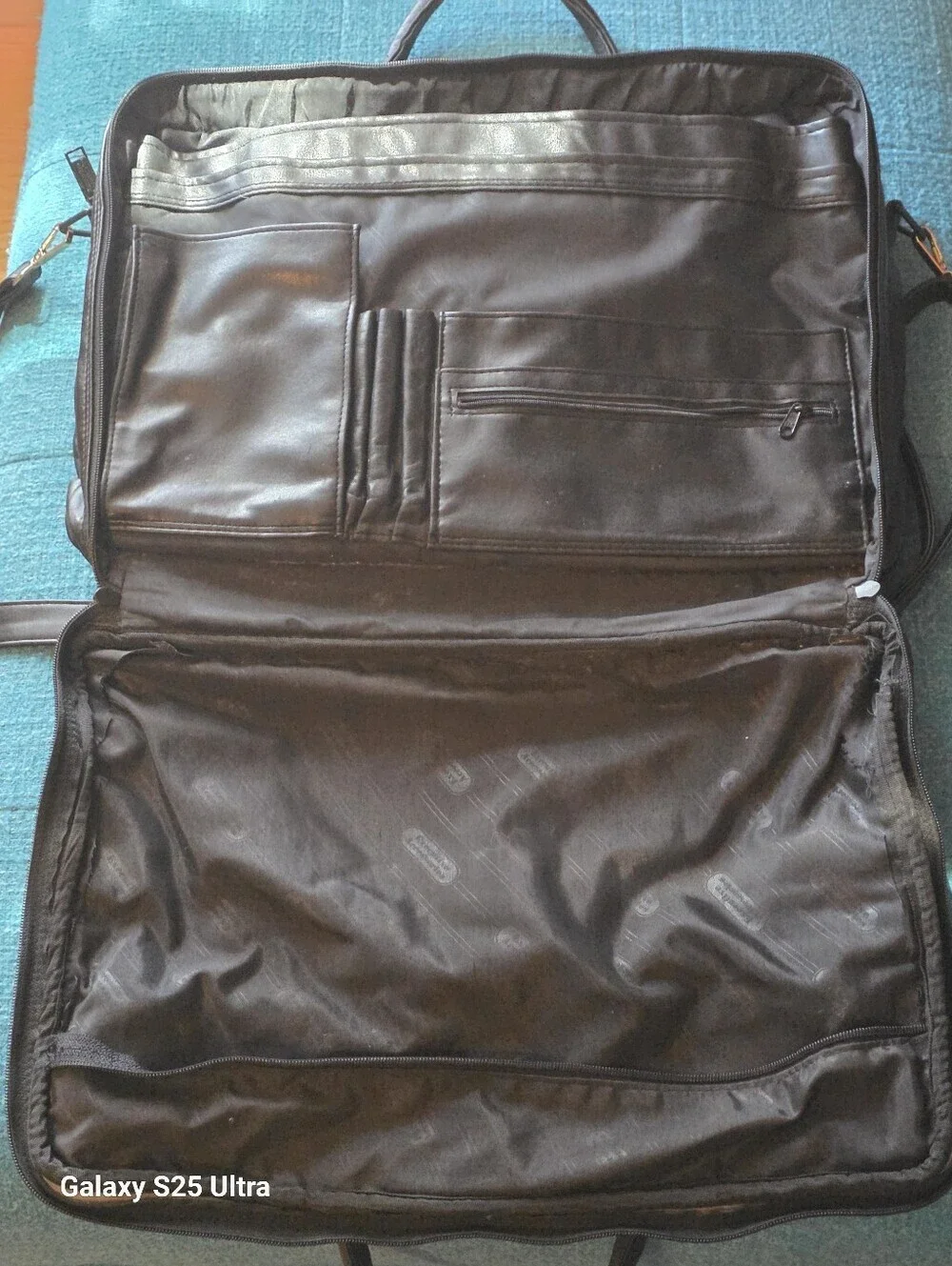 Vintage Genuine Leather Executive Briefcase / Laptop Bag - Black